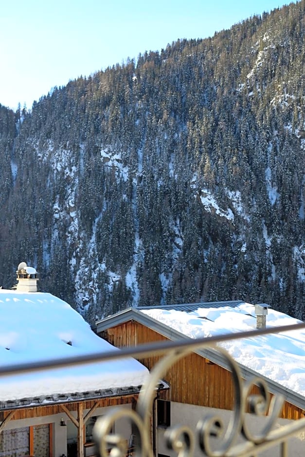 Chalet Hotel La Tarine