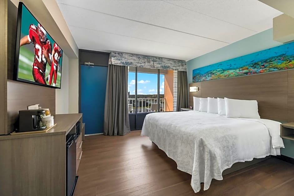 Red Roof PLUS & Suites Virginia Beach - Seaside