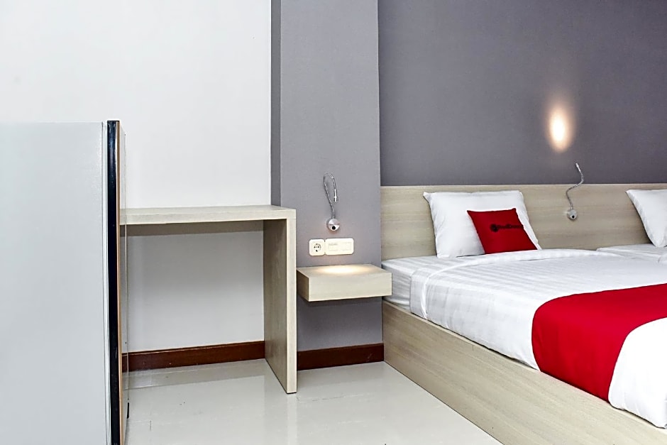 RedDoorz near Stasiun TVRI Surabaya 2