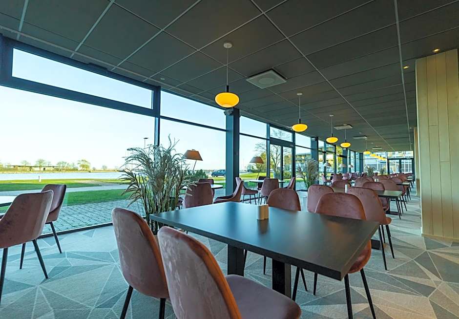 Ö Seaside Suites & SPA