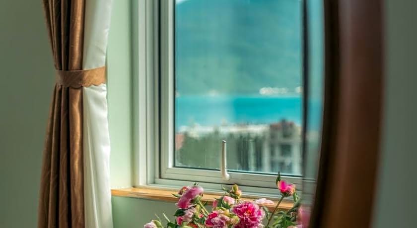 Royal Ocean Hotel