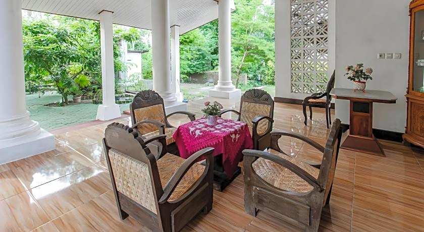 Hotel O Homestay Bonjeruk Near Restoran Pawon 21 Bonjeruk