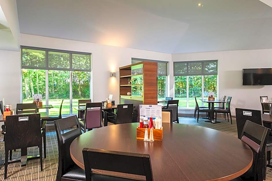 Holiday Inn Express Stirling By IHG