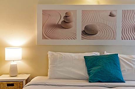 One Bedroom Apartment - Low Floor