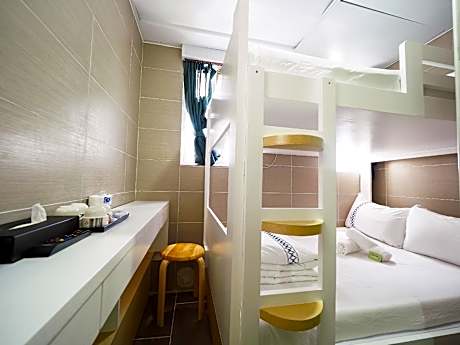 Room for 4 People with Bunk Beds