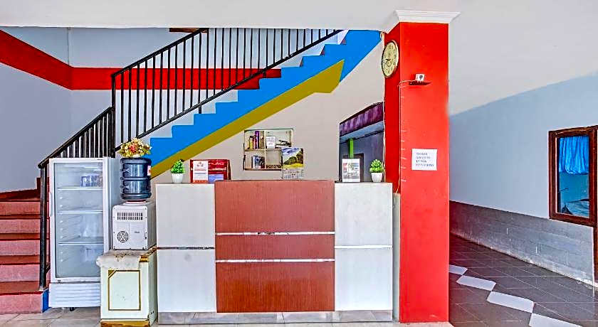 Hotel O Enggal Near Gor Saburai Formerly Hotel Pelangi