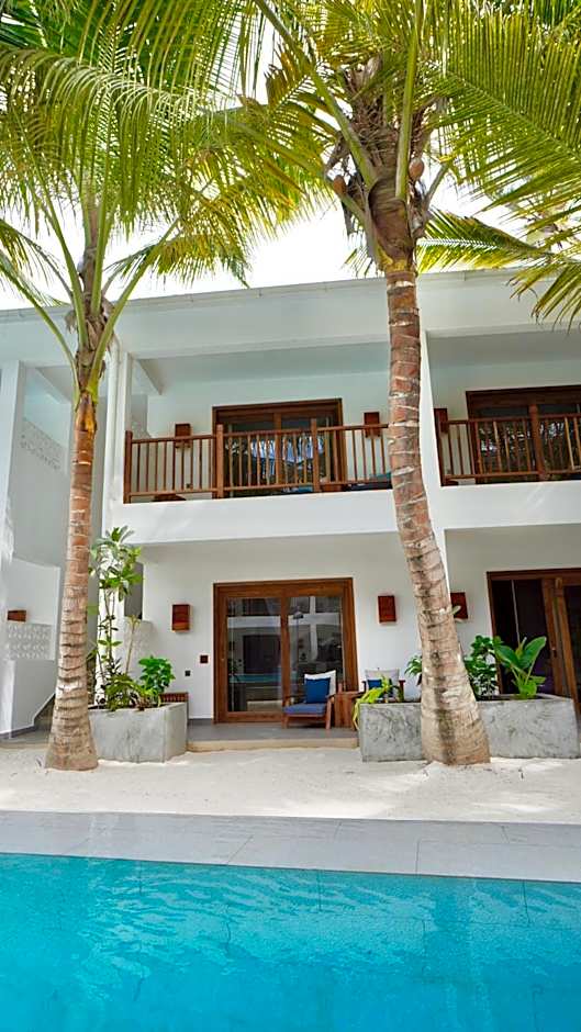 Casa Beach Hotel "Casa Del Mar"