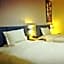 7 Days Inn Zhongshan Ancient Town Light Railway Station Lighting Market