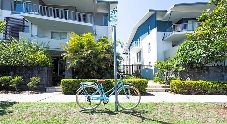 Pacific Marina Apartments