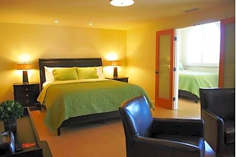 Deluxe Two-Bedroom Suite