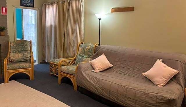 Broken Hill Tourist Lodge