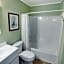 2BR, 2Bath condo Oceanfront Getaway with pool
