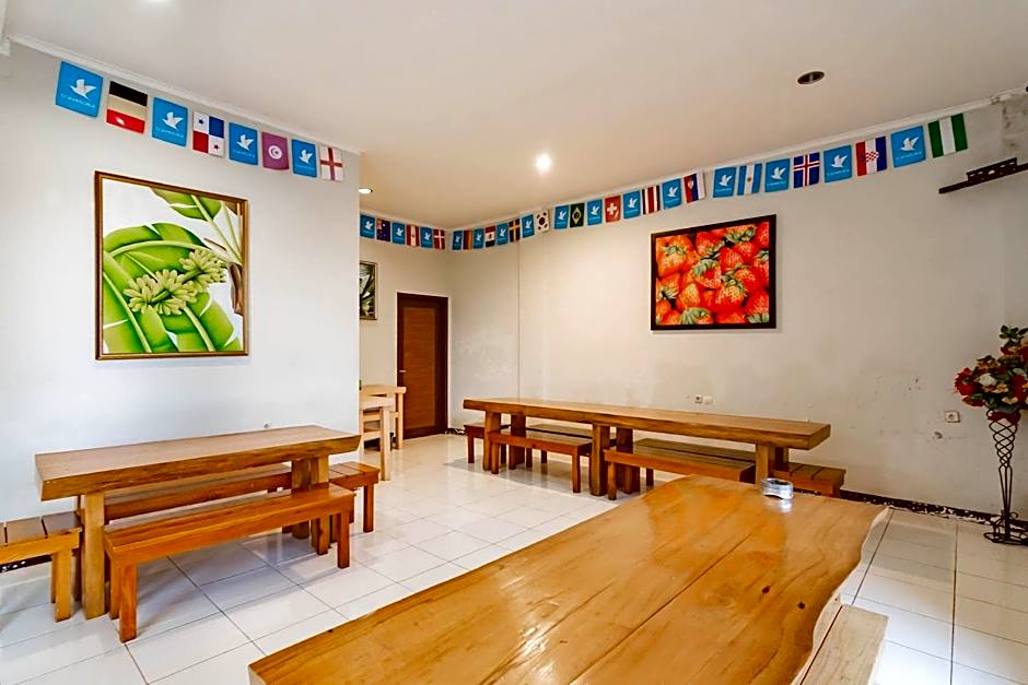 RedDoorz near Lembang Park & Zoo 2