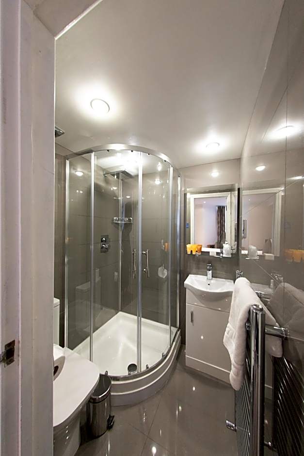 Duke Of Leinster Hotel