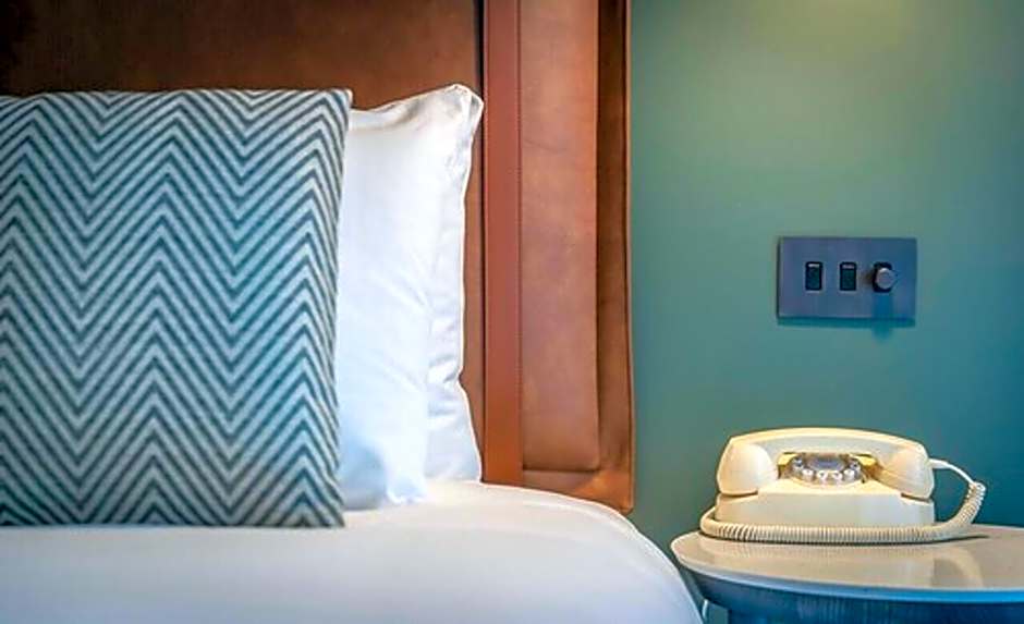 Clayton Hotel City of London