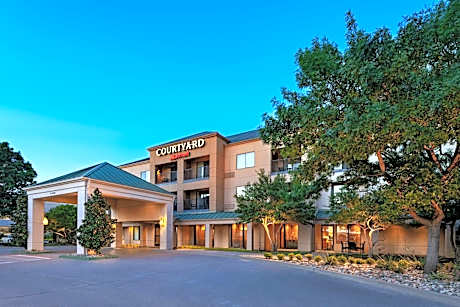 Courtyard by Marriott Dallas Plano in Legacy Park