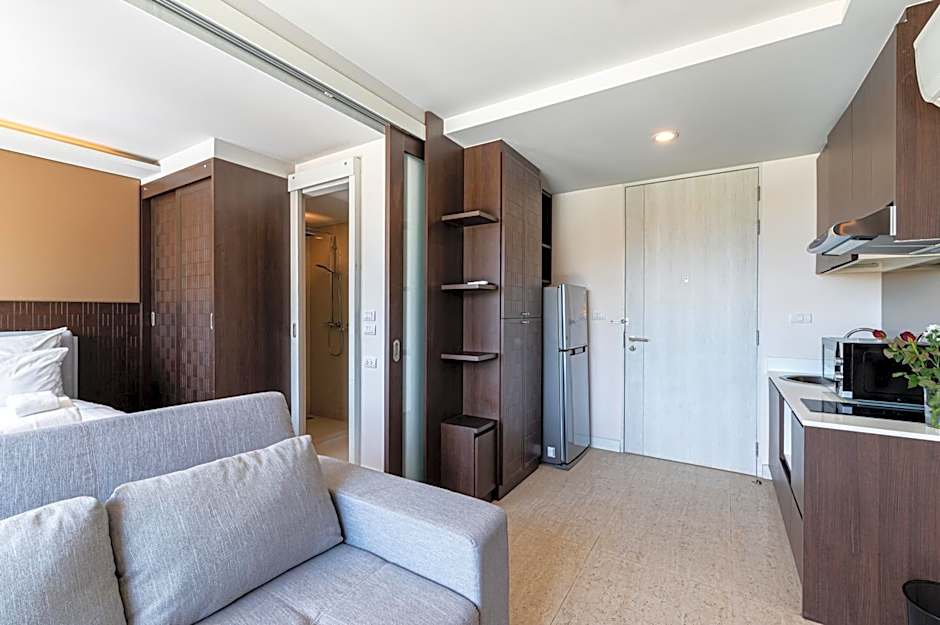 Aristo 1 Phuket by RESAVA