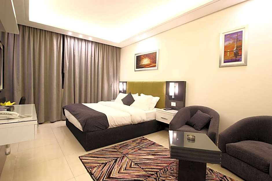 Palm Ville Suites