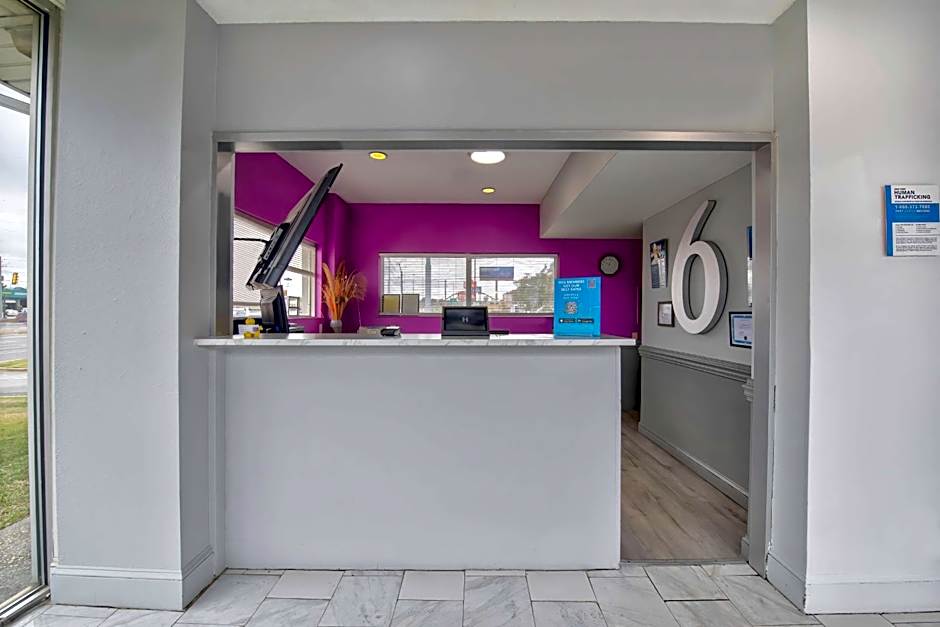 Motel 6 Tuscaloosa AL University