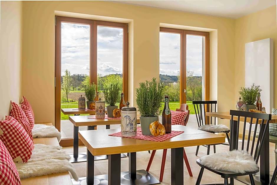 Chalet An der Brunnader-Ihr perfekter Rückzugsort in der Bayerischen Toskana-Überwiegend mit Klima-3Geh-Min zur Therme