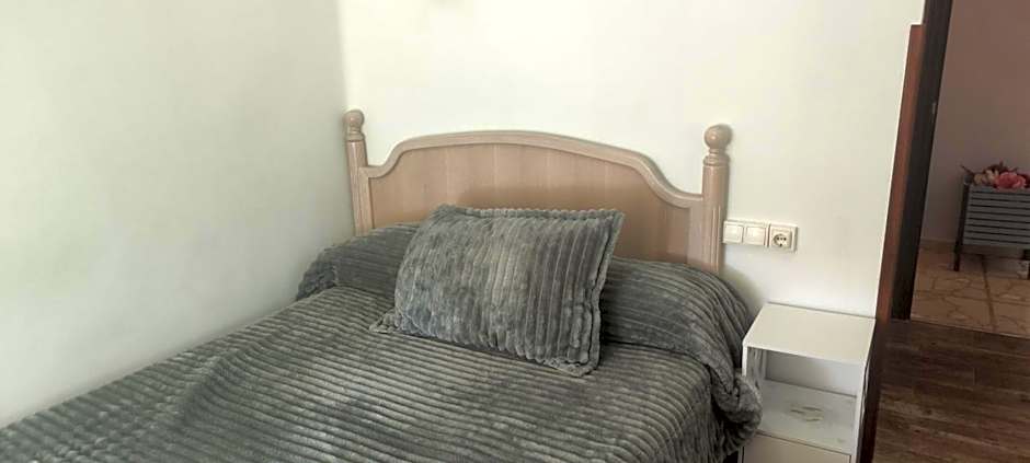 Photo 1 of 2 of 1 Double Bed or 2 Beds
