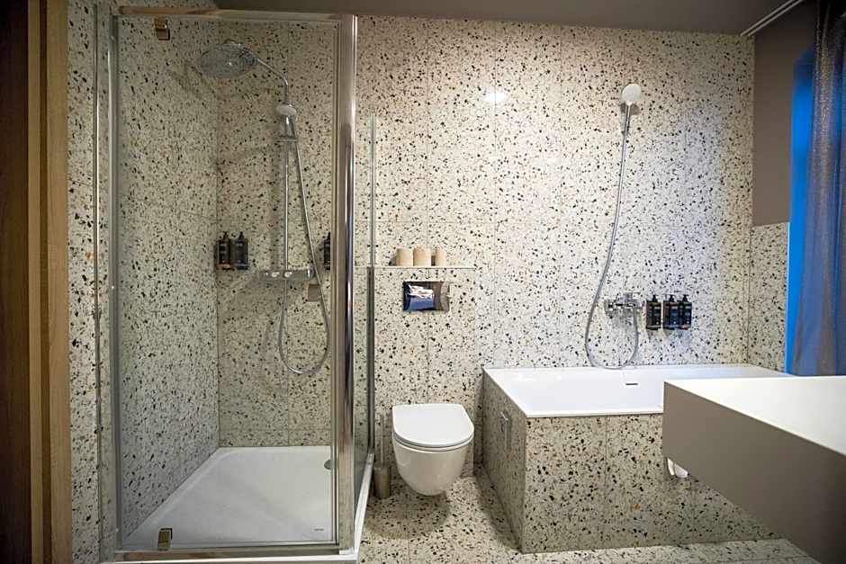 CONTI HOTEL VILNIUS, Conference Centre, Restaurant & Bar