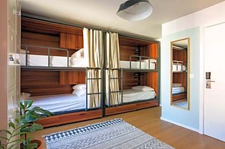Bed in 8-Bed Mixed Dormitory Room