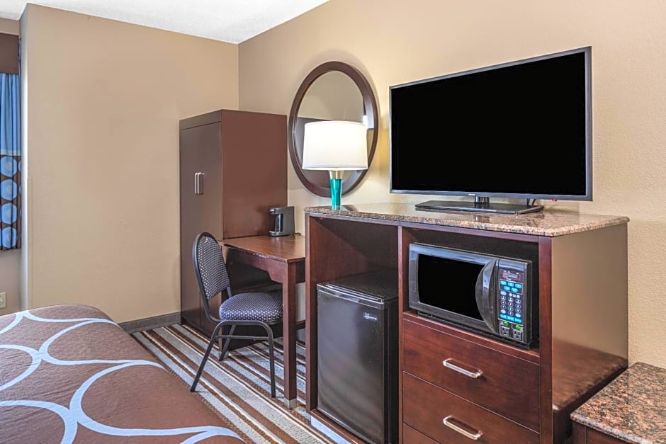 Super 8 by Wyndham Nyack NY