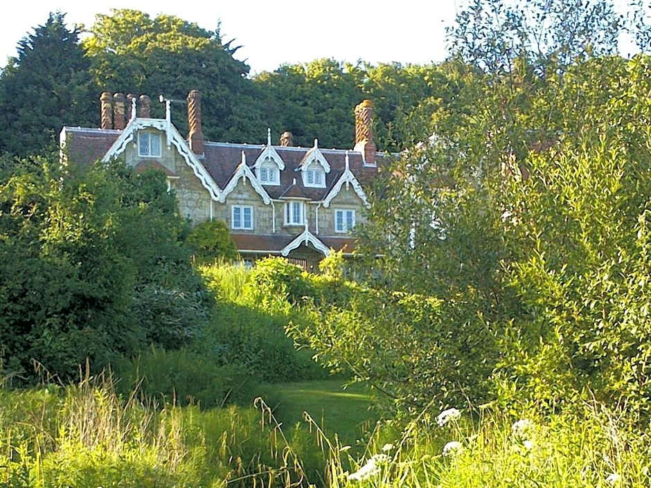 Lisle Combe
