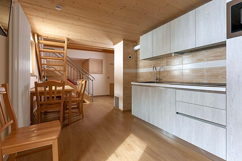 Hotel Meublè Adler - Rooms & Mountain Apartments