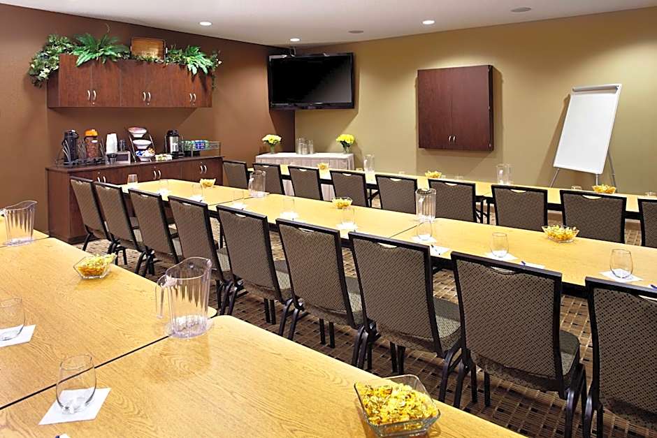 Microtel Inn & Suites by Wyndham St Clairsville/Wheeling