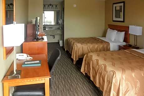 Double Room with Two Double Beds - Smoking