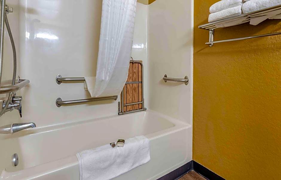 Extended Stay America Suites - Bakersfield - California Avenue
