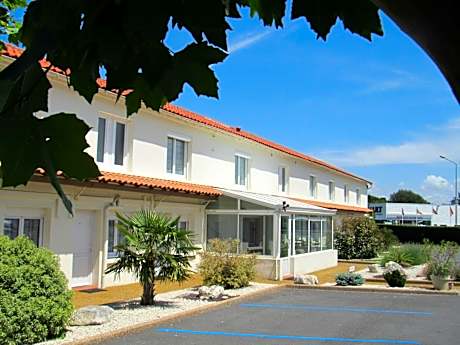 Cit'Hotel Les Atlantes Royan parking privé