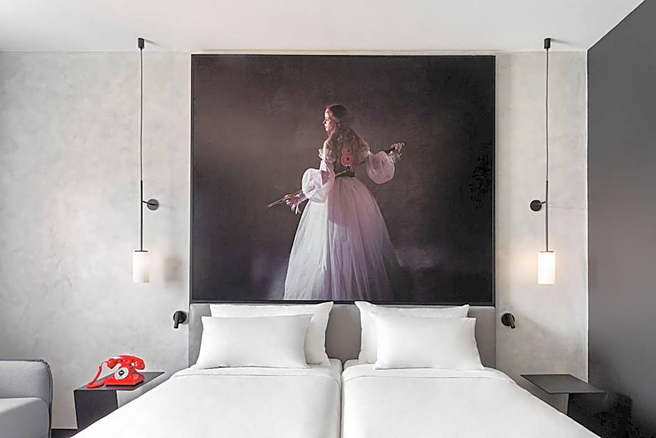 Hotel Paseo del Arte, a member of Radisson Individuals