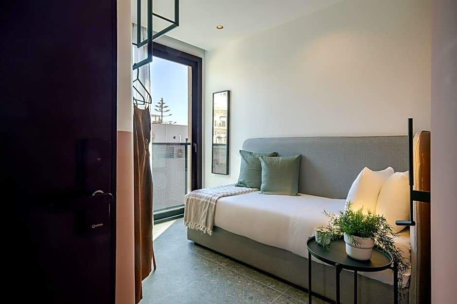 Bonnie Athens by Nin&Bau