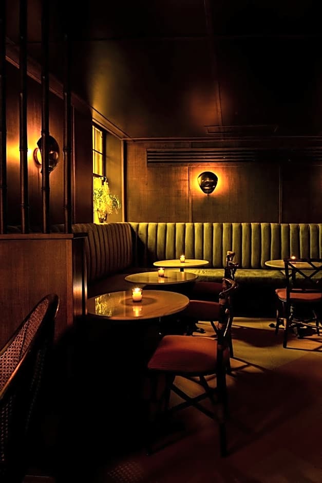 Ulysses, an Ash Hotel