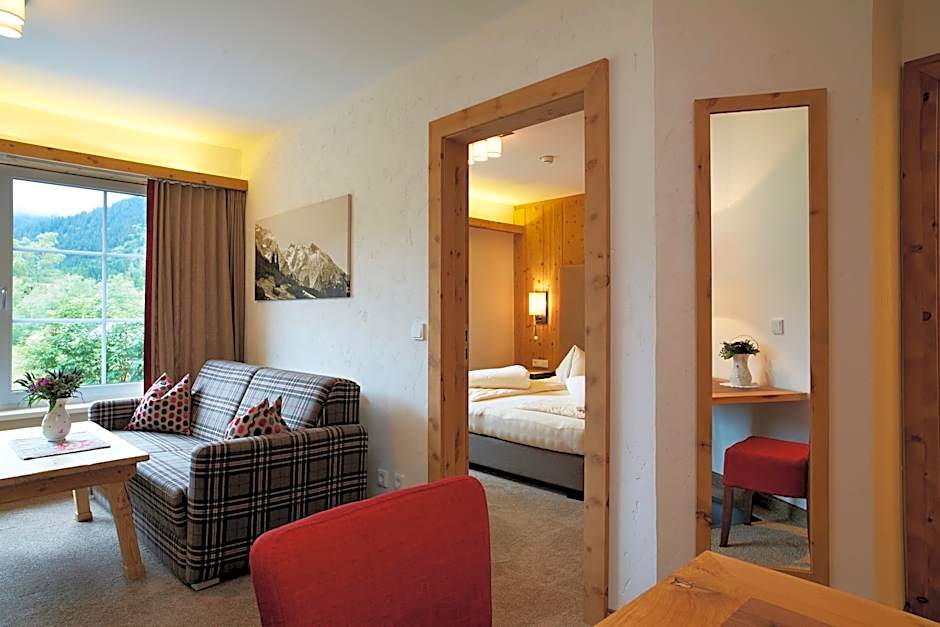 Almhotel Told