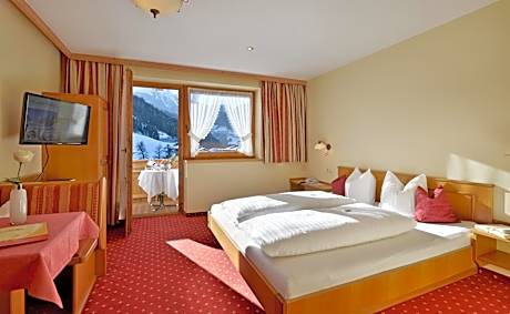 Double Room with Balcony Type B