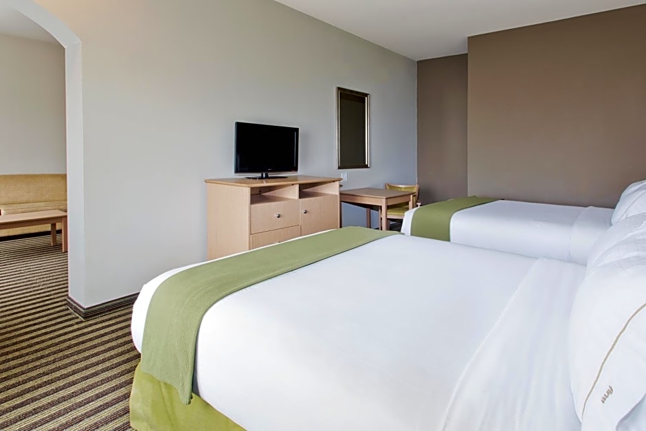 Holiday Inn Express Hotel & Suites Alvarado