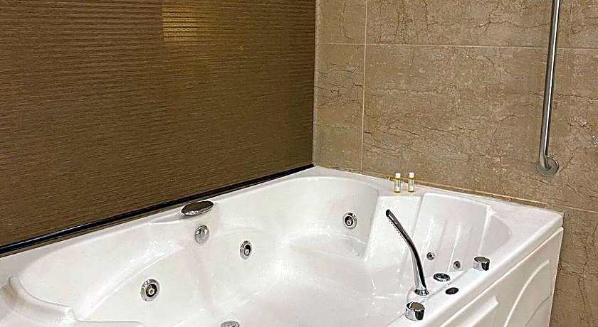 Four Points by Sheraton Srinagar