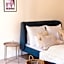 Deluxe Swan Stone Castle Apartment
