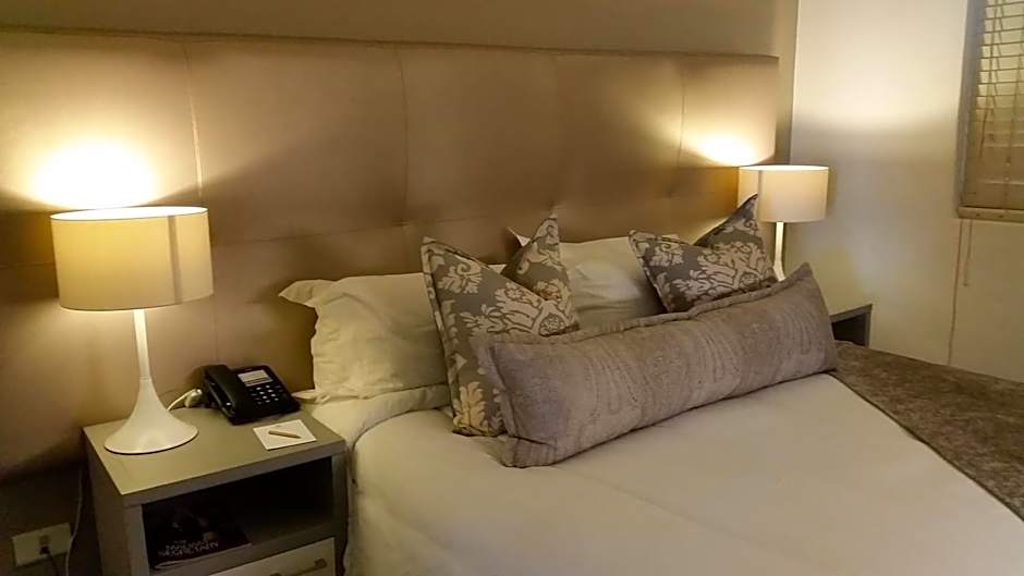 Lagoon Beach Hotel & Spa