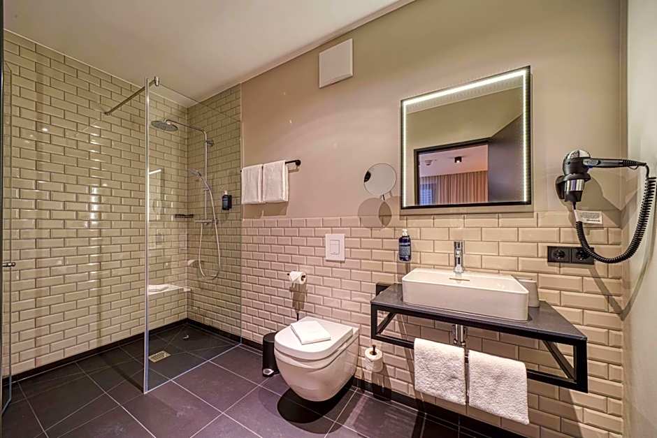 Vienna House Easy by Wyndham Bonn