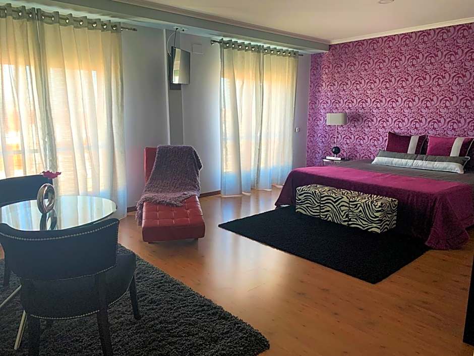 Photo 1 of 6 of Suite