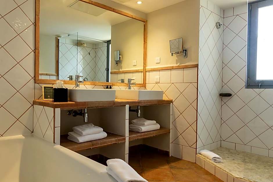 Casa Santini x Roc Seven