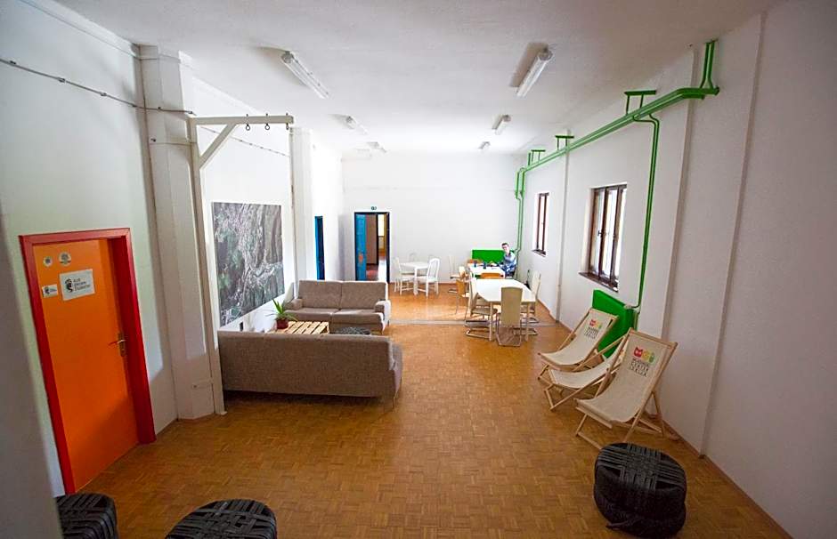 Hostel Idrija