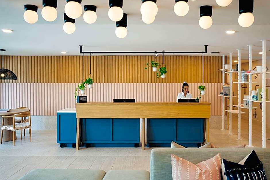 Hampton by Hilton Grand Cayman Seven Mile Beach