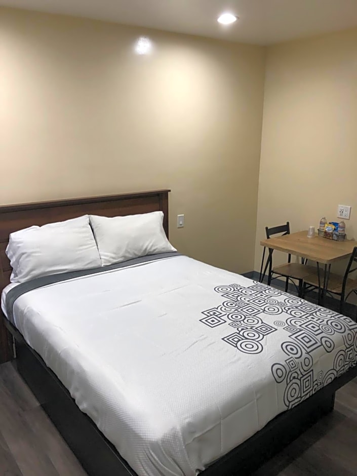 24 Hours Motel