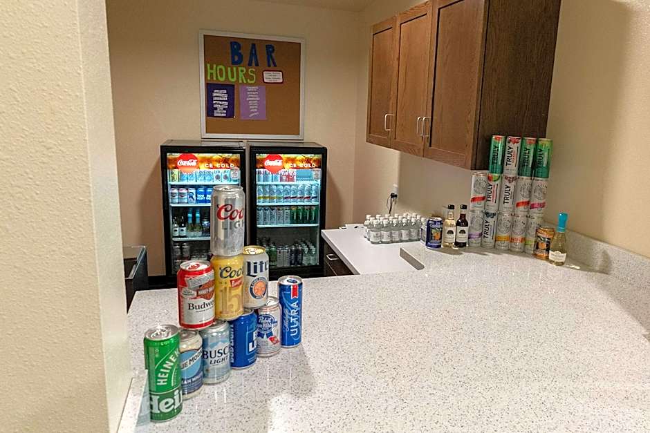 Cobblestone Inn and Suites Sheldon
